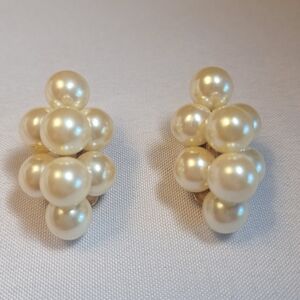 XL Cluster Pearl Clip On Oversized 80s Statement Earrings Cream NOW TRENDING!